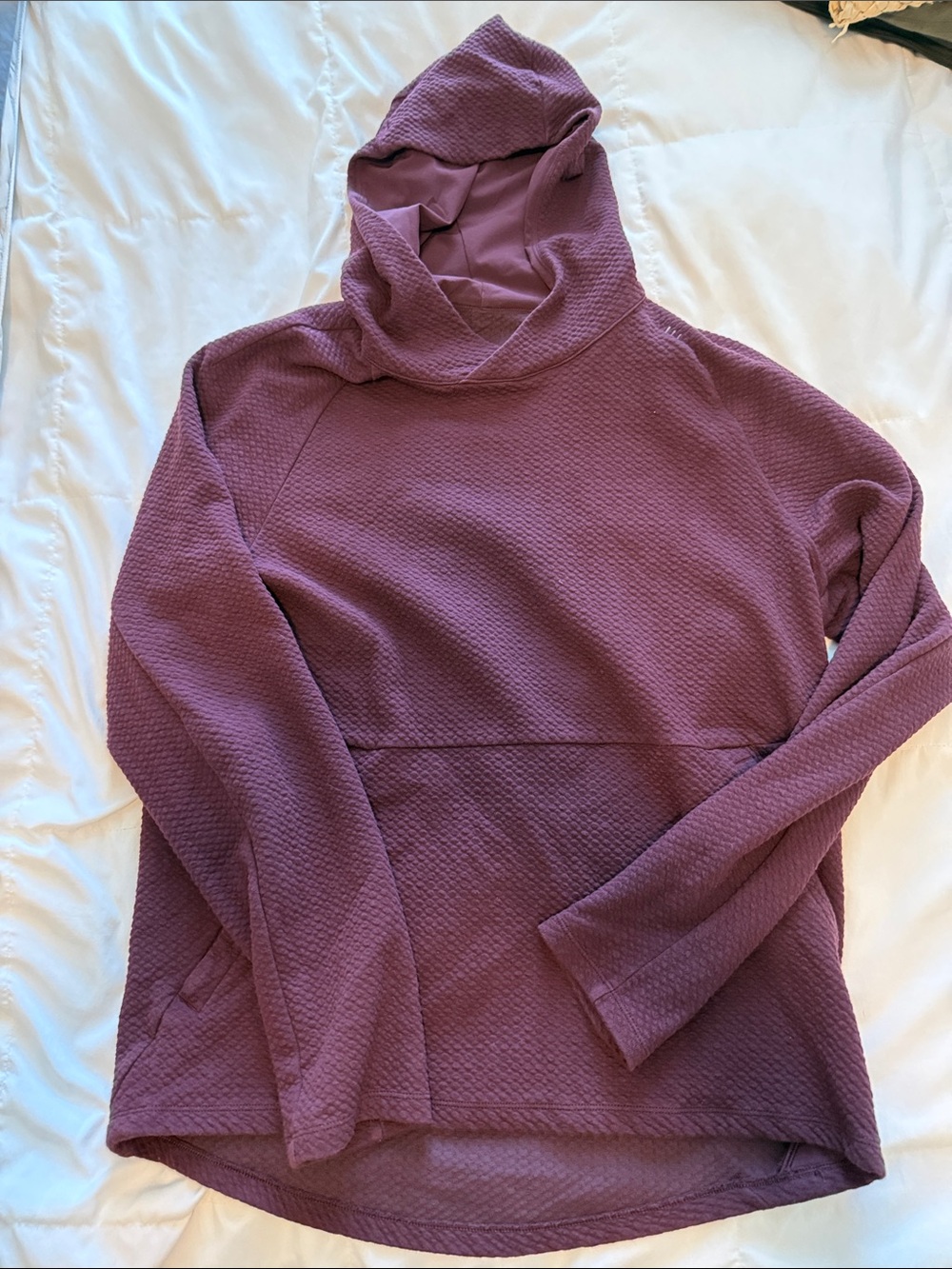 Men’s lululemon maroon small pullover